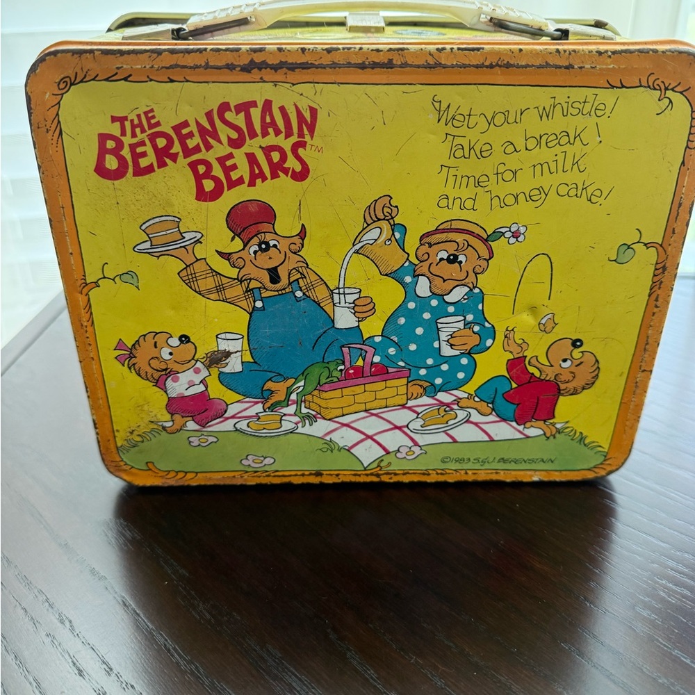 Yellow Lunchbox